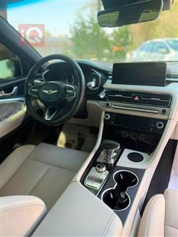 جنسس G70